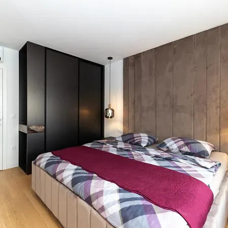 The Imperial Grand By Belmont Realty Lägenhet *
