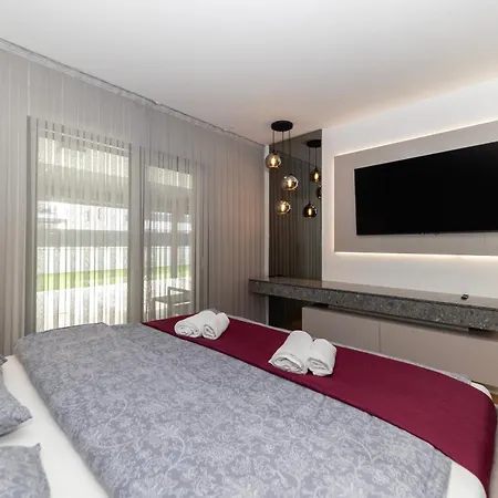 The Imperial Grand By Belmont Realty Lägenhet Zadar