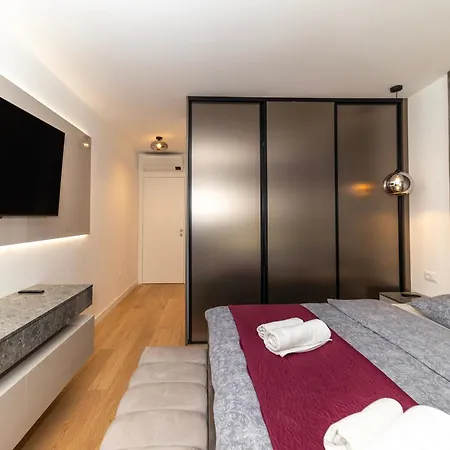 The Imperial Grand By Belmont Realty Lägenhet