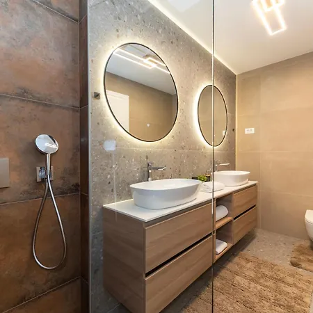 The Imperial Grand By Belmont Realty Zadar