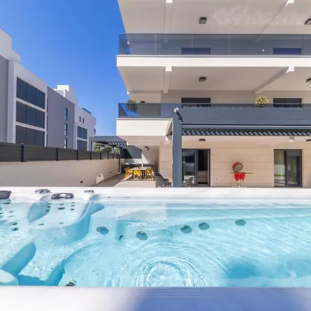 The Imperial Grand By Belmont Realty Lägenhet *