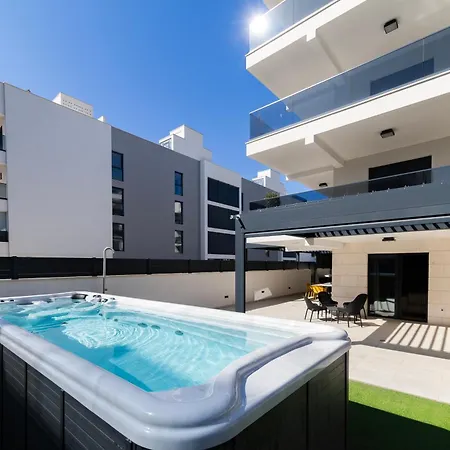 Lägenhet The Imperial Grand By Belmont Realty